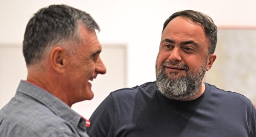 Ευτυχισμένοι άνθρωποι, ευτυχισμένες οικογένειες  