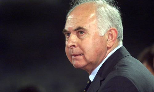 Εκατό χρόνια μπροστά 