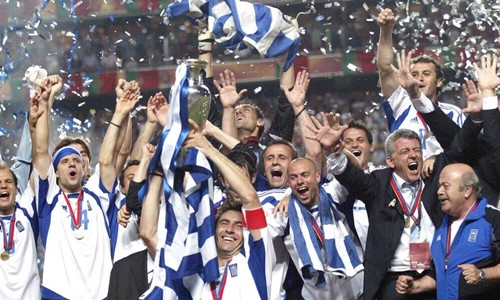 Δεν μπορώ πια την επέτειο...