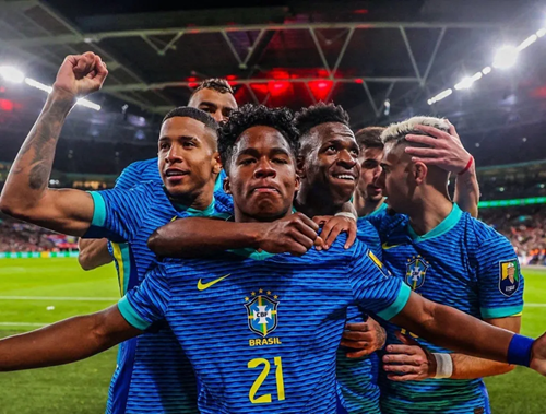 Η λατρεία των μικρών