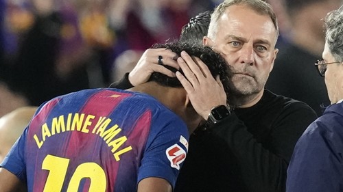 O Πικέ κατεβάζει το δάχτυλο