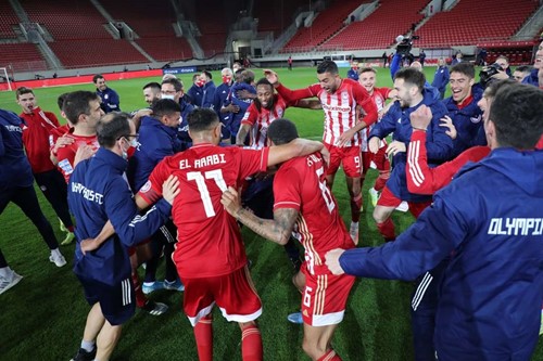 Αλλη μια μέρα στη δουλειά...