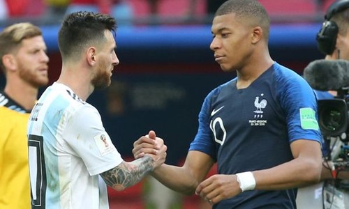 Μόνοι εναντίον όλων