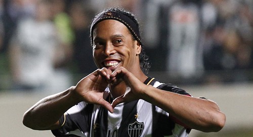 Αφήστε μας ήσυχους κύριε Ροναλντίνιο