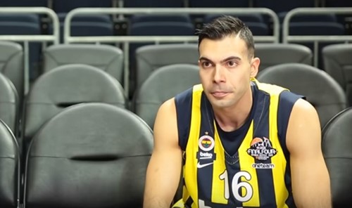 Αν ο Σλούκας ζούσε εδώ και ήταν Τούρκος....