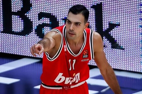 Δεν κάνει μωρέ ο Σλούκας...