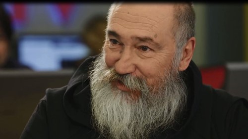 Το σαρδόνιο γέλιο του Τζιμάκου