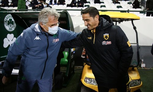 Πάλι στο ίδιο έργο θεατές...