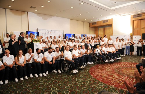 Τα μπράβο της λησμονιάς