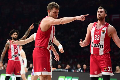 Εύκολες νίκες, νέες περιπέτειες