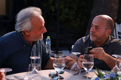 Η παράξενη σχέση 