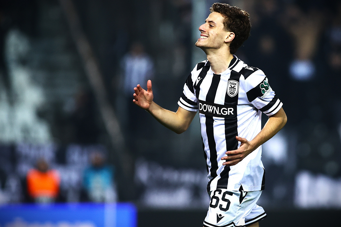 Με την αύρα του σούπερ σταρ  