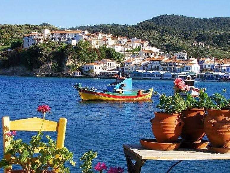 Μια παρένθεση και μόνο...