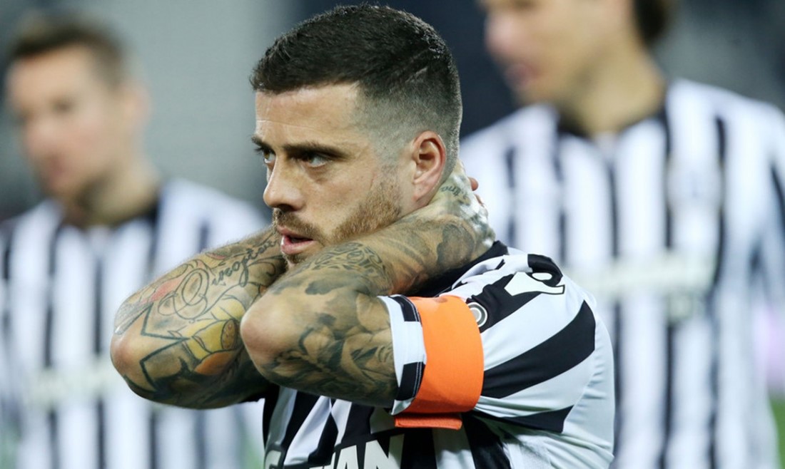 Συμπονώντας τον Βιερίνια...