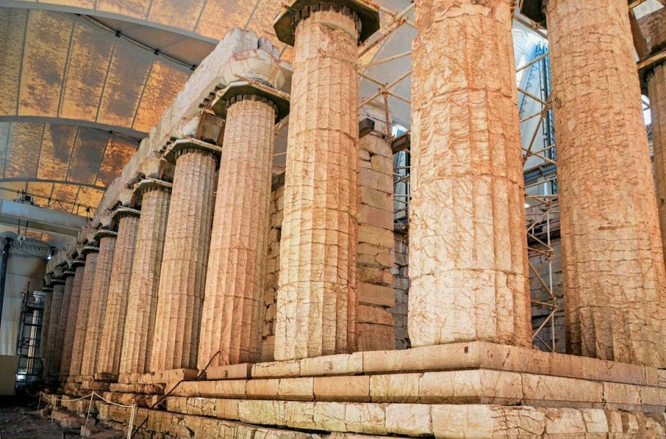 Τα μάρμαρα που καίνε...