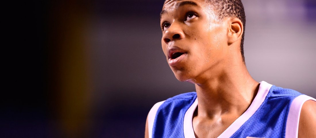 Ενας για όλους και όλοι για έναν